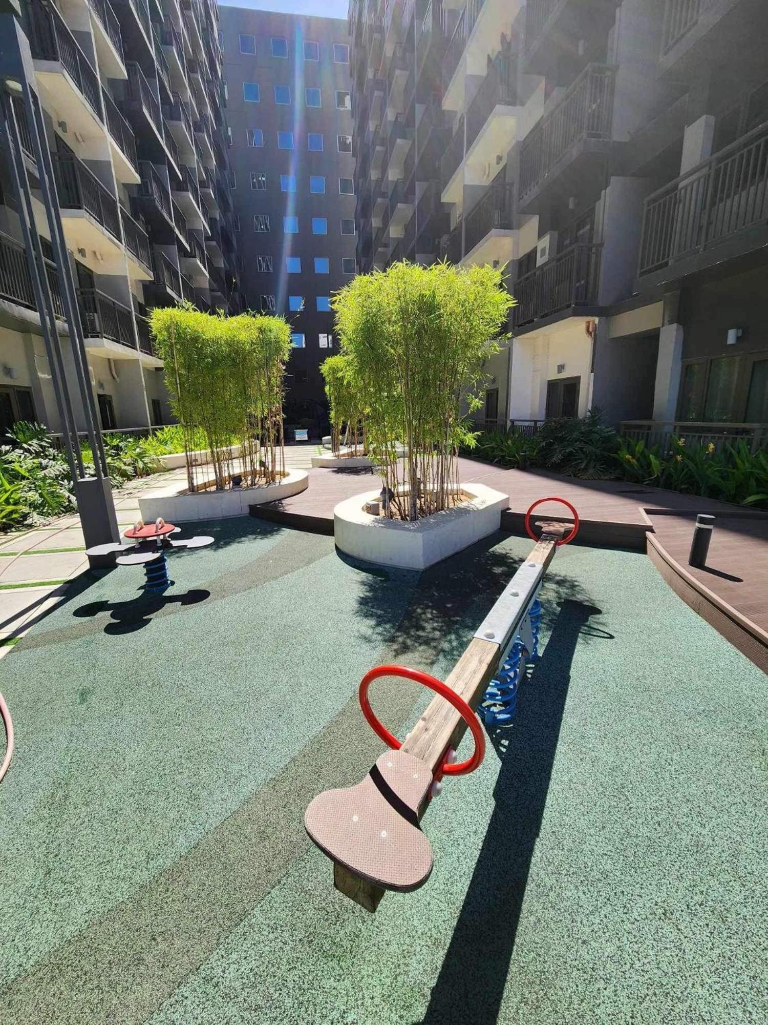 Cozypura Staycation Near Moa, Airport , With Free Fast Wifi, Netflix And Pay Parking Pasay Kültér fotó